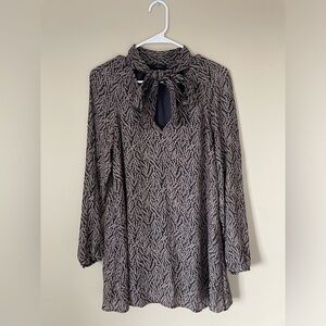 Talula Cadogan dress NWOT SIZE XS bow  tie neckline long sleeve flowy